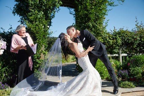 carousel-hero-element image-0